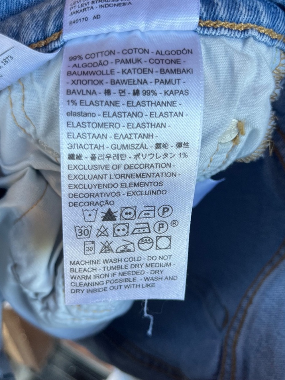 Womens Levis Jean Shorts - Picture 5 of 6
